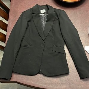 Like-new Dalia black blazer